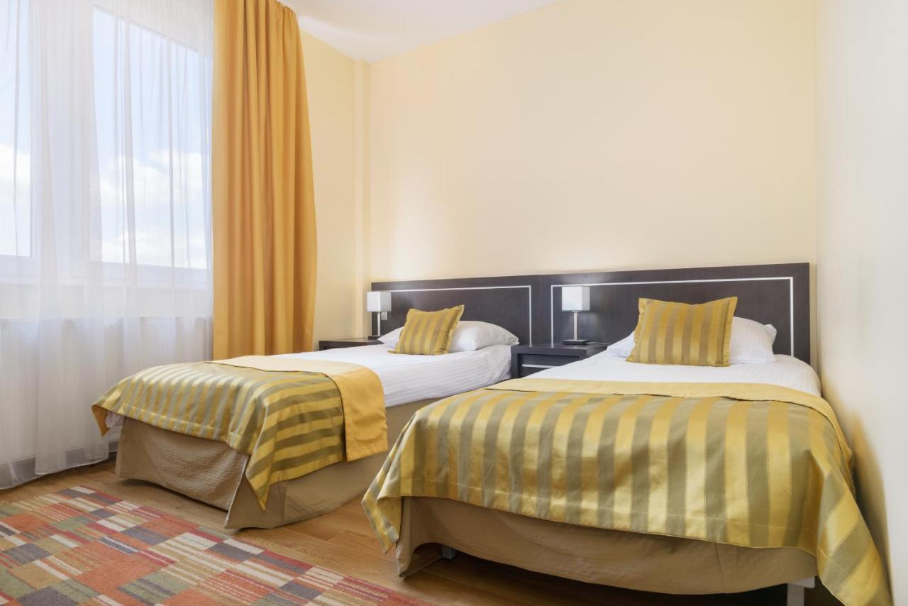 Hotel Safir Poznan Exterior photo